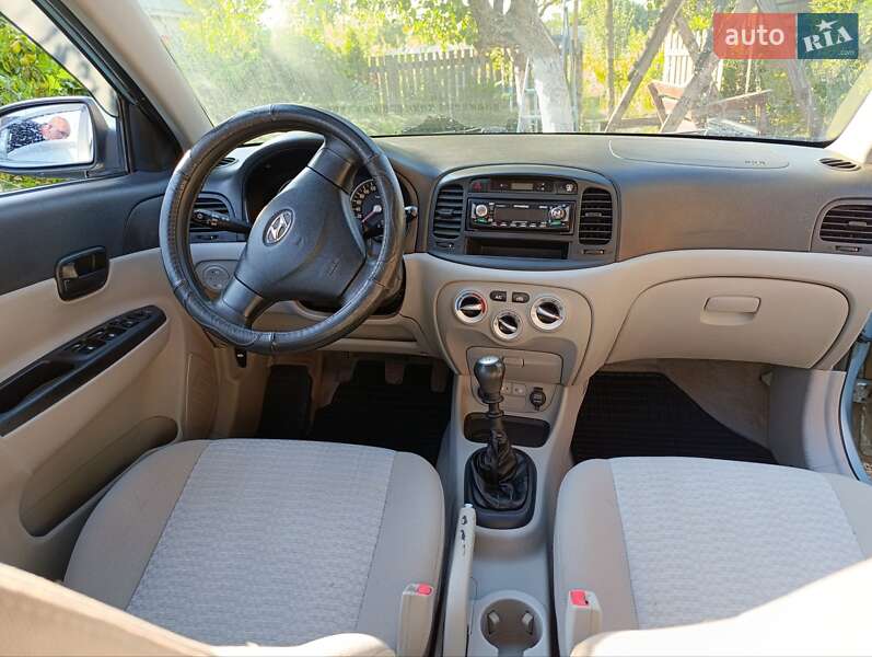 Седан Hyundai Accent 2007 в Смілі