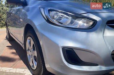 Седан Hyundai Accent 2011 в 