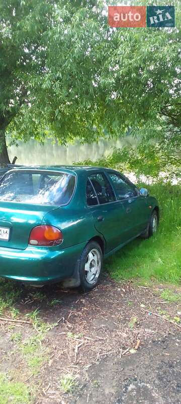 Лифтбек Hyundai Accent 1996 в Чернигове