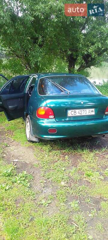 Лифтбек Hyundai Accent 1996 в Чернигове