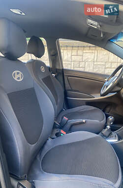 Седан Hyundai Accent 2012 в 