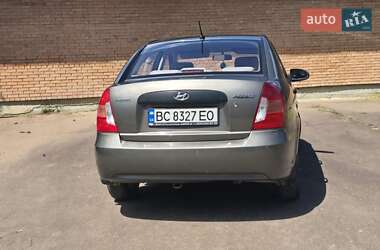 Седан Hyundai Accent 2010 в 