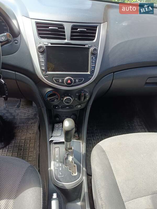 Седан Hyundai Accent 2013 в Броварах