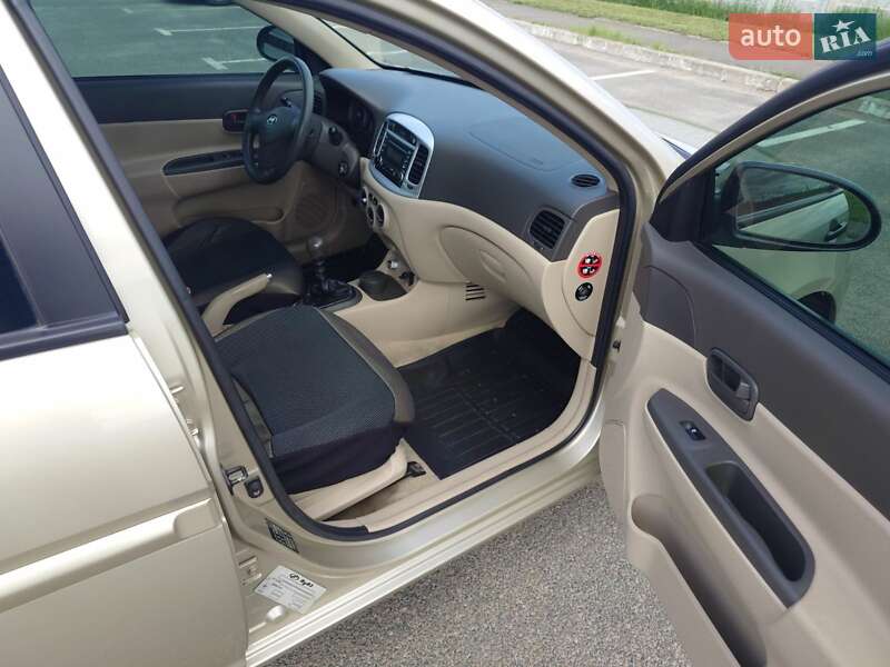 Седан Hyundai Accent 2007 в Малине
