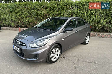 Седан Hyundai Accent 2013 в 
