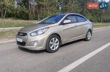 Седан Hyundai Accent 2011 в Києві