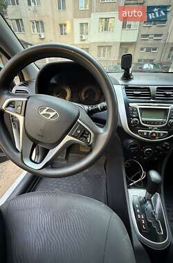 Седан Hyundai Accent 2011 в 
