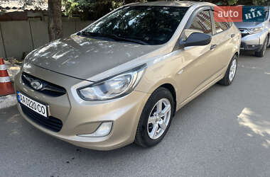 Седан Hyundai Accent 2014 в Києві
