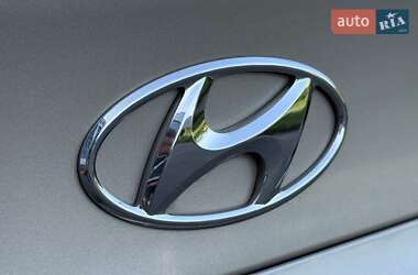Седан Hyundai Accent 2011 в 