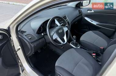 Седан Hyundai Accent 2011 в 