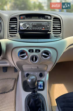 Седан Hyundai Accent 2008 в 