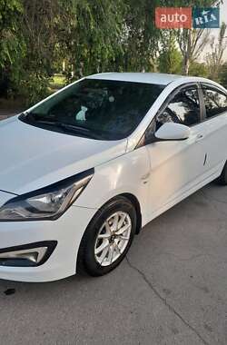 Седан Hyundai Accent 2016 в 