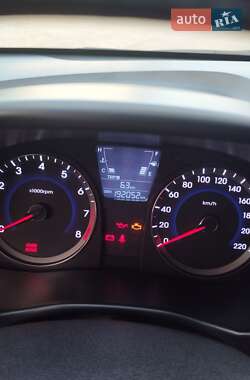 Седан Hyundai Accent 2013 в 