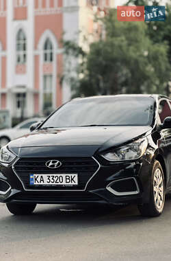 Седан Hyundai Accent 2017 в Киеве