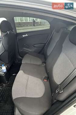 Седан Hyundai Accent 2013 в 