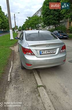 Седан Hyundai Accent 2011 в 