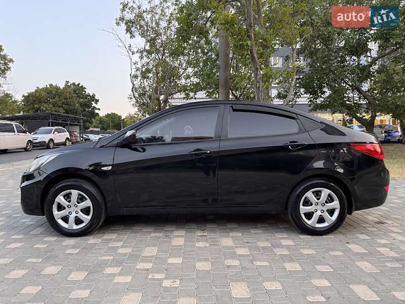 Седан Hyundai Accent 2012 в Одессе