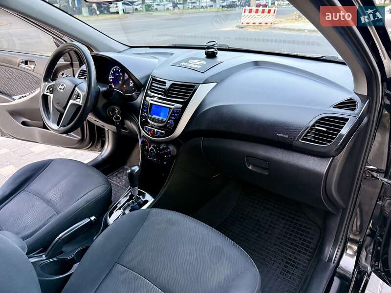 Седан Hyundai Accent 2012 в Одессе