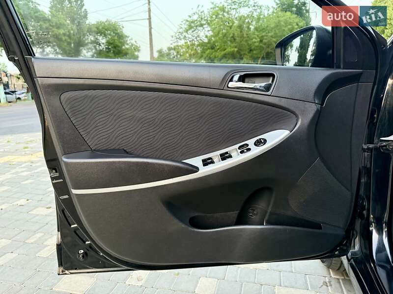 Седан Hyundai Accent 2012 в Одессе