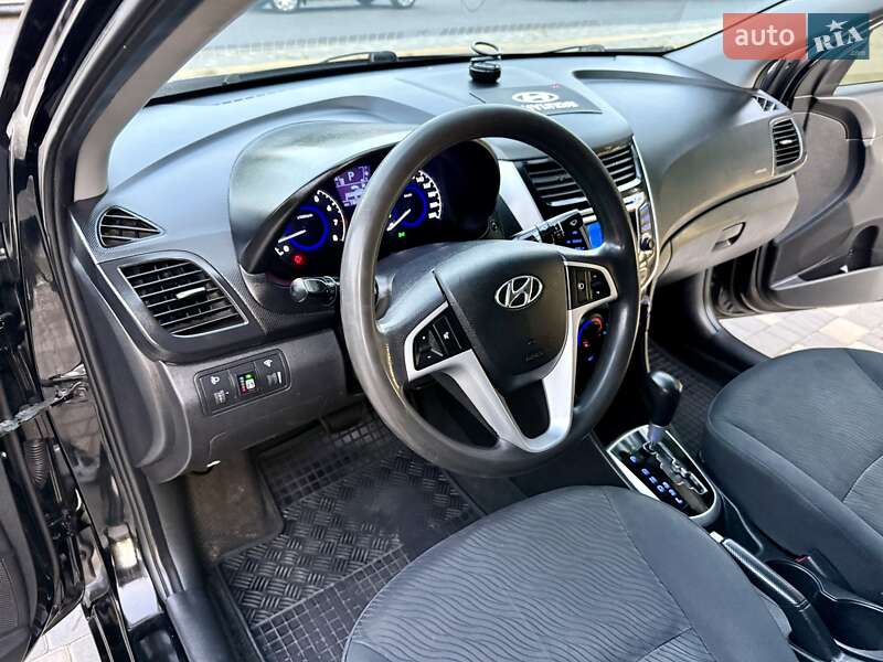 Седан Hyundai Accent 2012 в Одессе