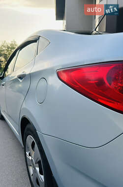 Седан Hyundai Accent 2012 в 