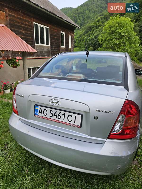 Седан Hyundai Accent 2008 в Ужгороді