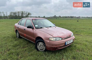 Седан Hyundai Accent 1995 в Виннице
