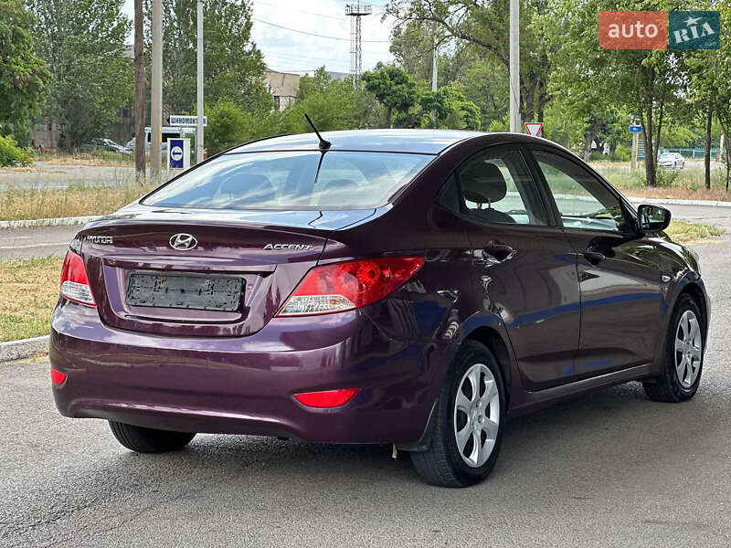 Седан Hyundai Accent 2011 в Дніпрі
