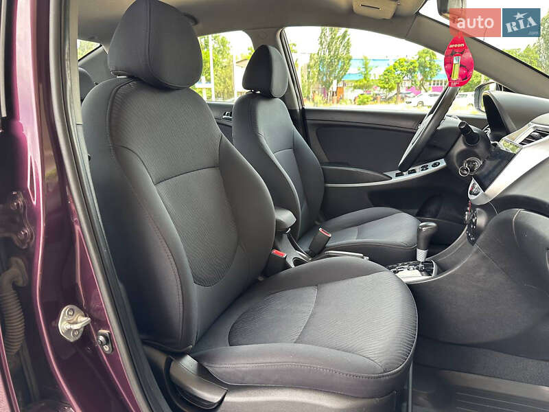 Седан Hyundai Accent 2011 в Дніпрі