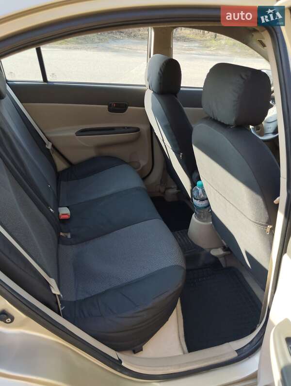 Седан Hyundai Accent 2008 в Верхнеднепровске