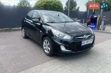 Седан Hyundai Accent 2011 в 