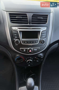 Хэтчбек Hyundai Accent 2017 в 