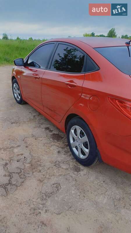 Седан Hyundai Accent 2012 в Киеве
