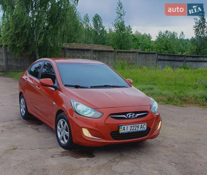 Седан Hyundai Accent 2012 в Киеве