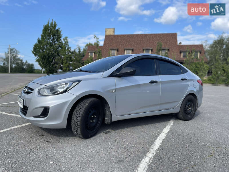 Седан Hyundai Accent 2013 в Харькове
