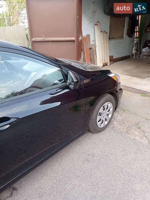 Хетчбек Hyundai Accent 2016 в Кривому Розі