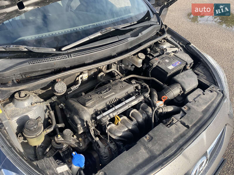 Седан Hyundai Accent 2011 в Днепре фото 16 Седан Hyundai Accent 2011 в Днепре