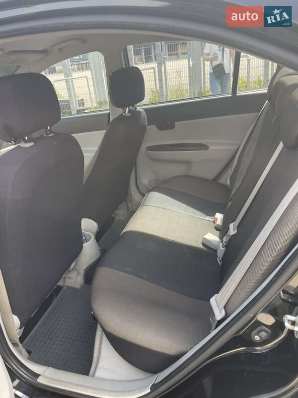 Седан Hyundai Accent 2008 в Львові