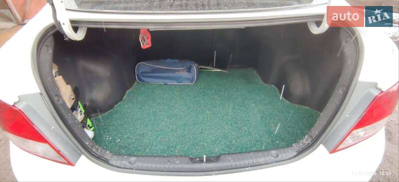 Седан Hyundai Accent 2013 в Кролевці фото 3 Седан Hyundai Accent 2013 в Кролевці