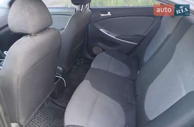 Седан Hyundai Accent 2013 в 