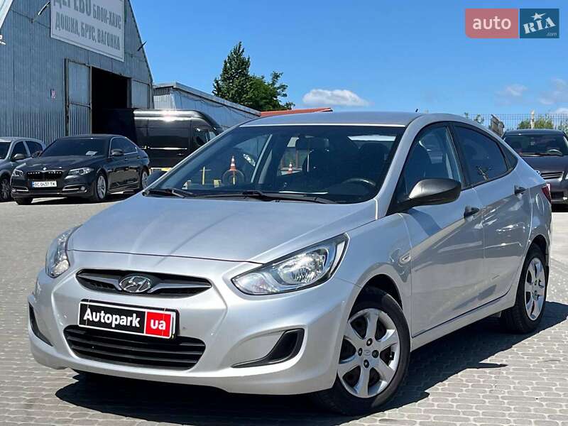 Hyundai Accent 2012