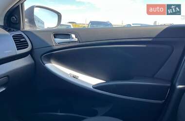 Седан Hyundai Accent 2012 в 
