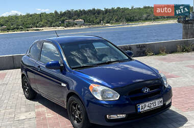 Хэтчбек Hyundai Accent 2008 в 