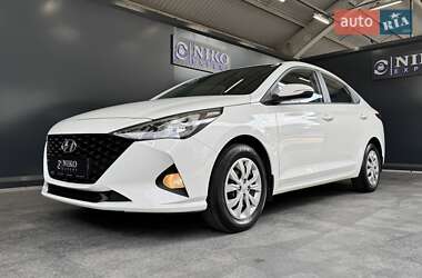 Седан Hyundai Accent 2021 в 