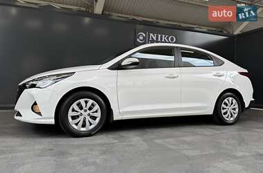 Седан Hyundai Accent 2021 в 