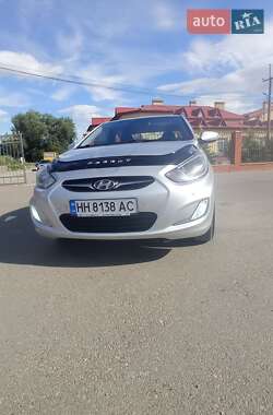 Седан Hyundai Accent 2011 в 