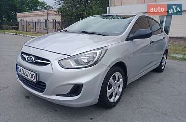 Седан Hyundai Accent 2013 в Полтаве