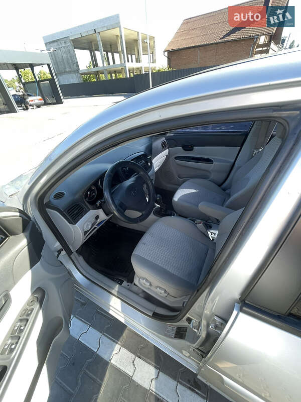Седан Hyundai Accent 2008 в Виннице
