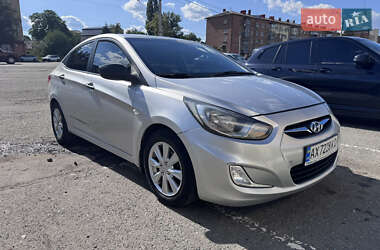Седан Hyundai Accent 2013 в Полтаві