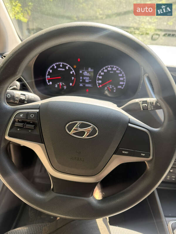 Седан Hyundai Accent 2018 в Києві